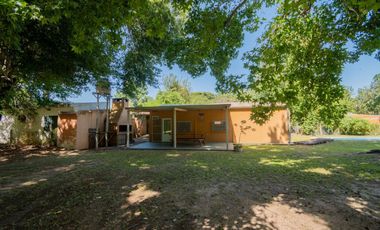 Venta Quinta 2 dorm, pileta en 2142 mt2 forestados