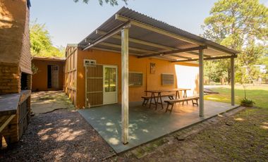 Venta Quinta 2 dorm, pileta en 2142 mt2 forestados