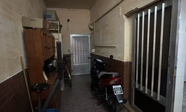 casa de dos pisos en Barranquitas