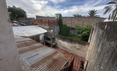 casa de dos pisos en Barranquitas