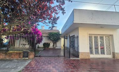 CASA 3 AMBIENTES + MONOAMBIENTE - MIRAMAR