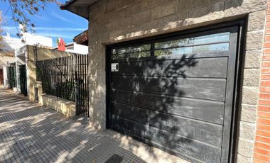 VENTA CASA MULTIFAMILIAR GARAJE PATIO VILLA LURO