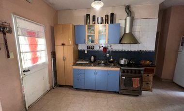 VENTA CASA MULTIFAMILIAR GARAJE PATIO VILLA LURO