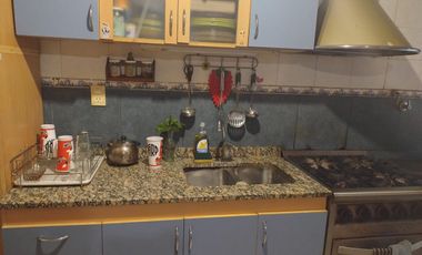 VENTA CASA MULTIFAMILIAR GARAJE PATIO VILLA LURO