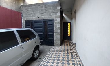 VENTA CASA MULTIFAMILIAR GARAJE PATIO VILLA LURO