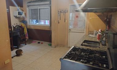 VENTA CASA MULTIFAMILIAR GARAJE PATIO VILLA LURO