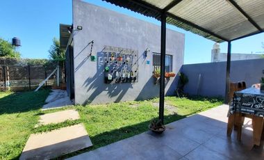 VENTA CASA 5 AMBIENTES MATHEU ESCOBAR