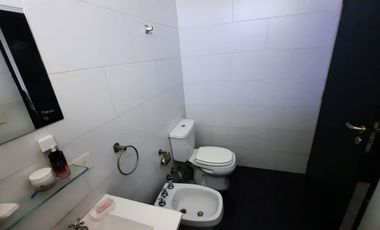 VENTA CASA 5 AMBIENTES MATHEU ESCOBAR