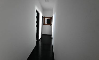 VENTA CASA 5 AMBIENTES MATHEU ESCOBAR