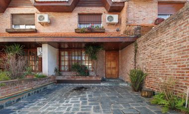 VENTA Triplex 5 ambientes Olivos-Cochera