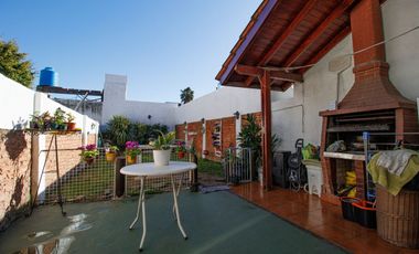 VENTA Triplex 5 ambientes Olivos-Cochera