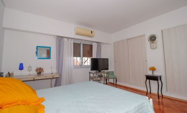 VENTA Triplex 5 ambientes Olivos-Cochera
