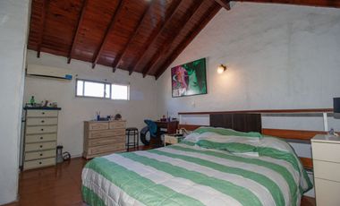 VENTA Triplex 5 ambientes Olivos-Cochera