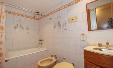 VENTA Triplex 5 ambientes Olivos-Cochera