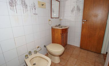 VENTA Triplex 5 ambientes Olivos-Cochera