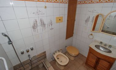 VENTA Triplex 5 ambientes Olivos-Cochera