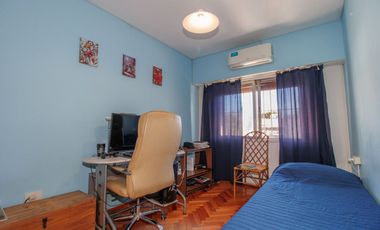VENTA Triplex 5 ambientes Olivos-Cochera