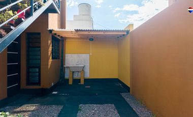 PH 2 AMB EN VENTA EN BERAZATEGUI CON COCHERA S/EXP