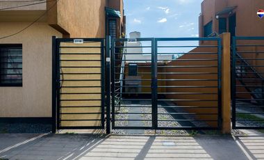 PH 2 AMB EN VENTA EN BERAZATEGUI CON COCHERA S/EXP