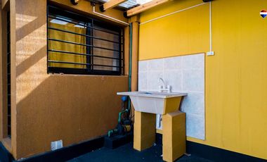 PH 2 AMB EN VENTA EN BERAZATEGUI CON COCHERA S/EXP