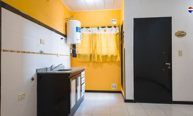 PH 2 AMB EN VENTA EN BERAZATEGUI CON COCHERA S/EXP