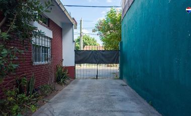 PH 2 AMB EN VENTA EN BERAZATEGUI CON COCHERA S/EXP