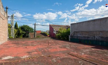 PH 2 AMB EN VENTA EN BERAZATEGUI CON COCHERA S/EXP