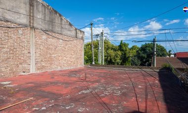 PH 2 AMB EN VENTA EN BERAZATEGUI CON COCHERA S/EXP