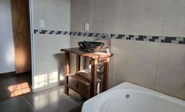 CASA EN VENTA - 2 DORMITORIOS -BARRIOS LAS TARDES