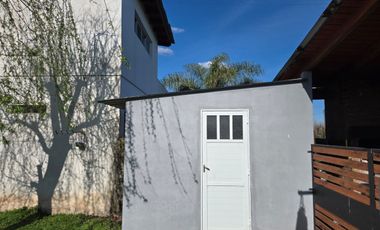 CASA EN VENTA - 2 DORMITORIOS -BARRIOS LAS TARDES