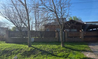 CASA EN VENTA - 2 DORMITORIOS -BARRIOS LAS TARDES