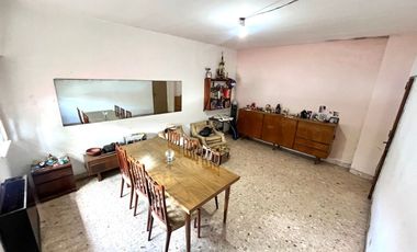 VENTA CASA 5 AMB MULTIFAMILIAR EN 2 PLANTAS RAMOS