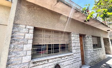 VENTA CASA 5 AMB MULTIFAMILIAR EN 2 PLANTAS RAMOS
