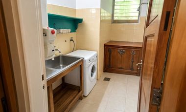 CHALET INGLES EN VENTA EN ADROGUE DE CATEGORIA