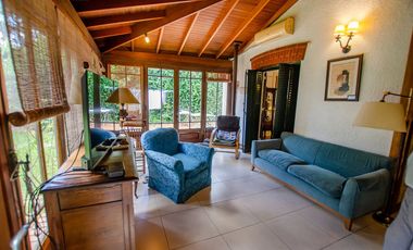 CHALET INGLES EN VENTA EN ADROGUE DE CATEGORIA