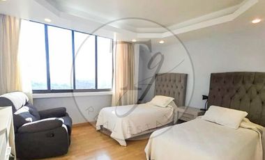 Casa en Venta en Lomas de Valle Dorado  – Funcionalidad y Vistas Espectaculares