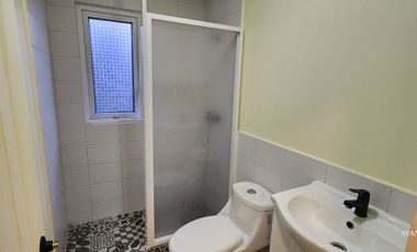 ARRIENDO CASA 1 PISO EN PASAJE LOS COLONOS LA VARA
