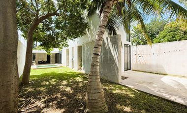Residencia en Venta en San José Tulipanes, Amenidades Premium y alberca privada