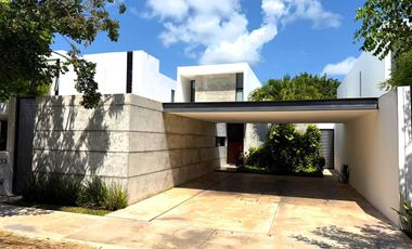 Residencia en Venta en San José Tulipanes, Amenidades Premium y alberca privada
