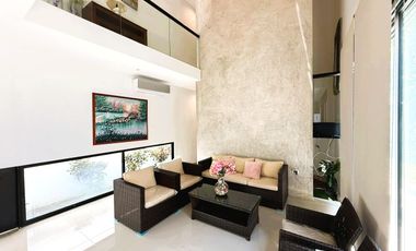 Residencia en Venta en San José Tulipanes, Amenidades Premium y alberca privada
