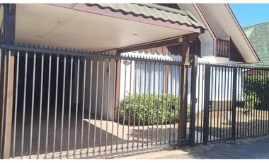 Casa amplia excelente ubicación