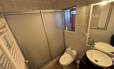 Casa amplia excelente ubicación