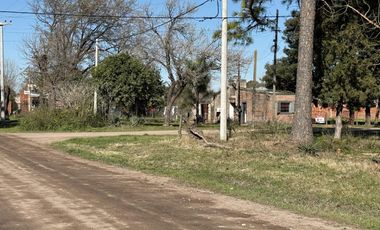CASA EN GDOR.  CANDIOTI