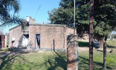 CASA EN GDOR.  CANDIOTI
