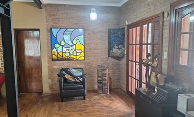 ESPECTACULAR CASA A LA VENTA A MTRS DE AV. LUJÁN S. TOMÉ