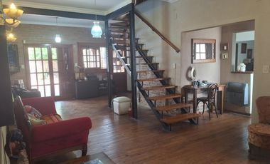 ESPECTACULAR CASA A LA VENTA A MTRS DE AV. LUJÁN S. TOMÉ