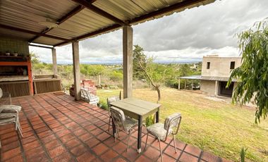 Casa 1 Dormitorio Alquiler anual