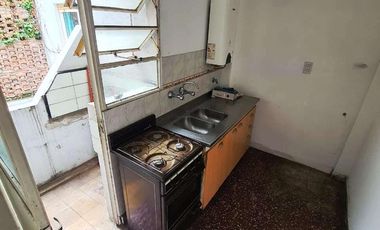 DEPARTAMENTO DE DOS AMBIENTES EN ALQUILER - LANÚS CENTRO