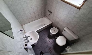 DEPARTAMENTO DE DOS AMBIENTES EN ALQUILER - LANÚS CENTRO