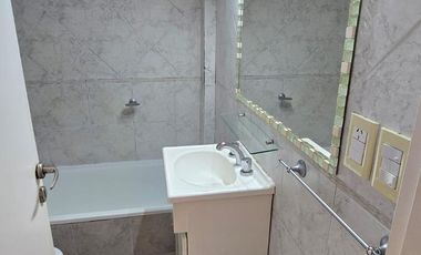 DEPARTAMENTO DE 2 AMBIENTES CON COCHERA EN ALQUILER. VICENTE LOPEZ
